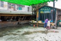 Auch diese Marktstände in Tainan sind dem Taifun zum Opfer gefallen.